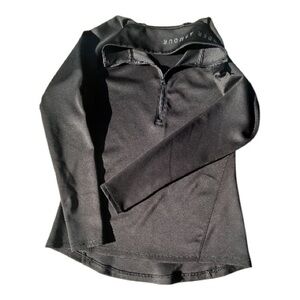 Under Armour Cold Gear Size S Black Fitted Zip Thumb Hole Women's Top
